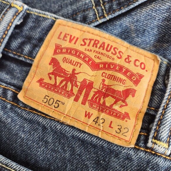 Levi's 505 Mens Jeans 42x32 Blue‎ Denim Logo Straight Leg Flat Front - Picture 8 of 13